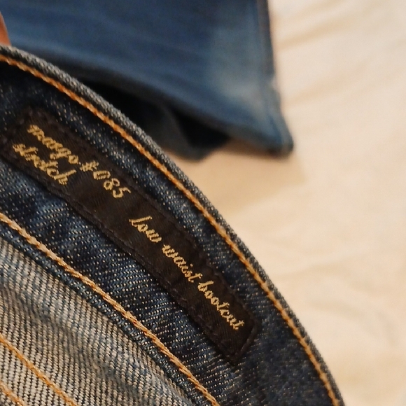 Blue Flare Wide Leg Jeans with Subtle Fading - Picture 11 of 12